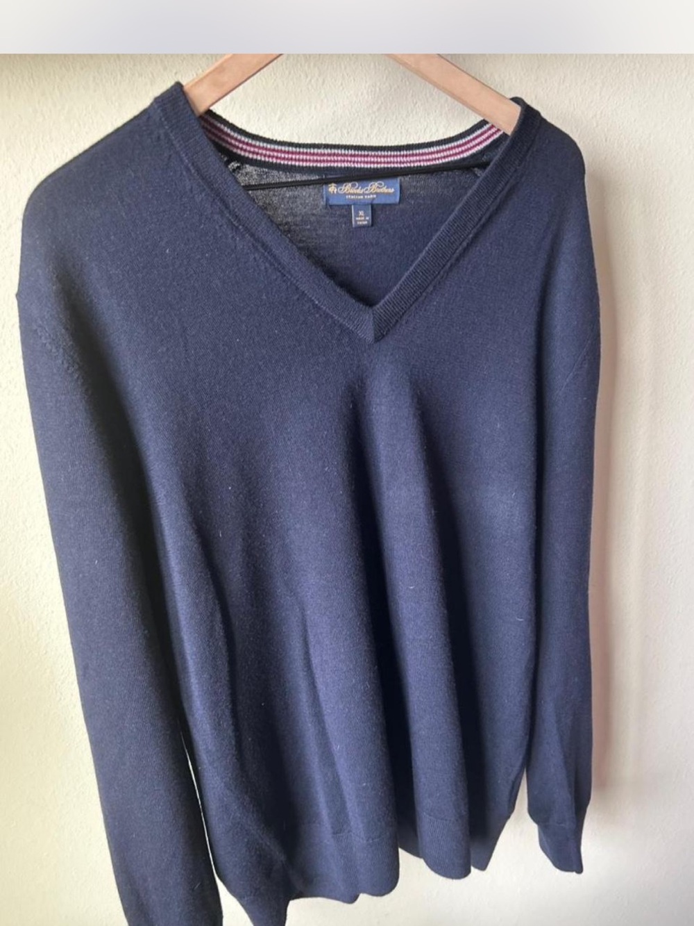Brooks Brothers Men's Dark Navy V-Neck Sweater